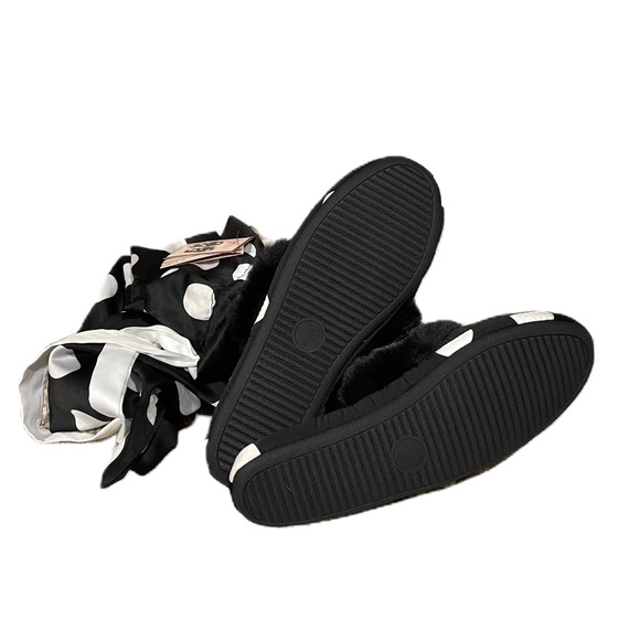 NWT Victoria’s Secret Polka Dot Satin and Faux Fur Slippers Size Medium (7-8) - Picture 4 of 7